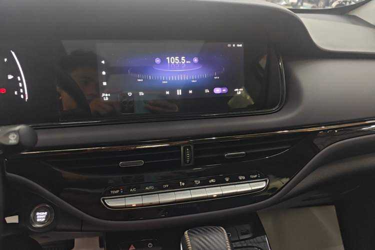 Used GAC Trumpchi M6 2024 MAX 270T WDCT Luxury Edition Audio And AC Panel