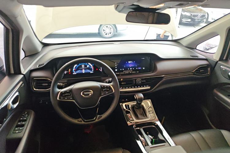 Used GAC Trumpchi M6 2024 MAX 270T WDCT Luxury Edition Center Console