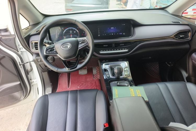 Used GAC Trumpchi M6 2024 MAX 270T WDCT Luxury Edition Center Console