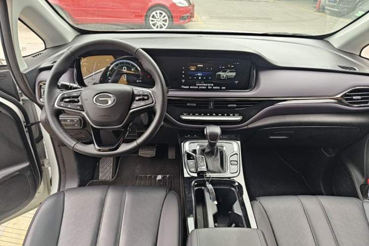 Used GAC Trumpchi M6 2024 MAX 270T WDCT Luxury Edition Center Console