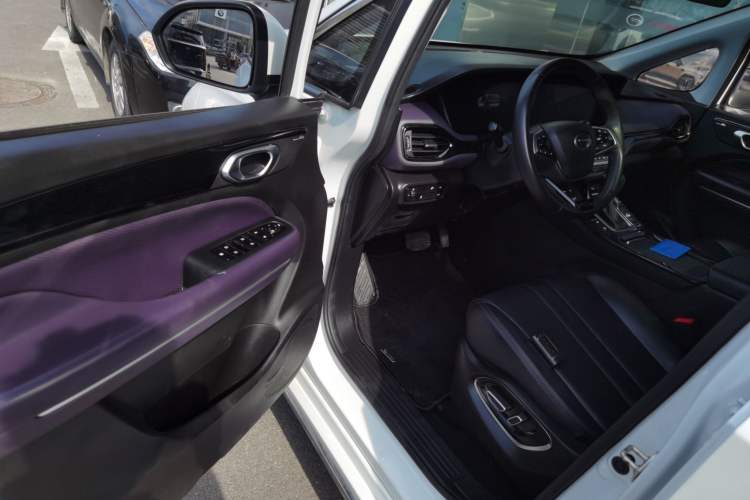 Used GAC Trumpchi M6 2024 MAX 270T WDCT Luxury Edition Driver Seat