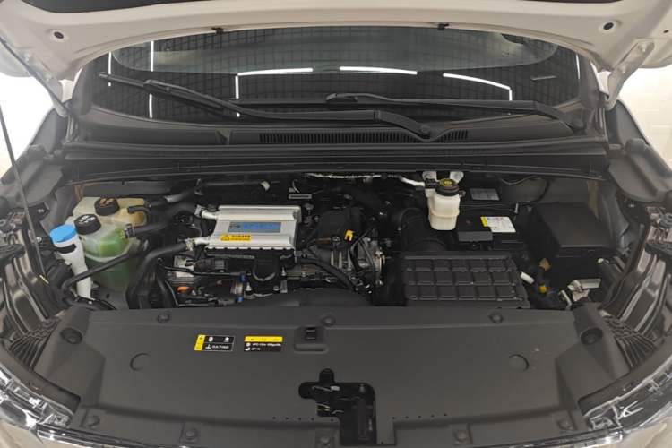 Used GAC Trumpchi M6 2024 MAX 270T WDCT Luxury Edition Engine Bay