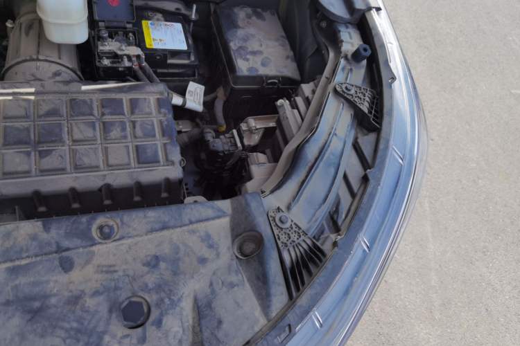Used GAC Trumpchi M6 2024 MAX 270T WDCT Luxury Edition Engine Bay Left