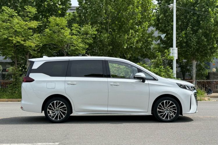 Used GAC Trumpchi M6 2024 MAX 270T WDCT Luxury Edition Exterior 3