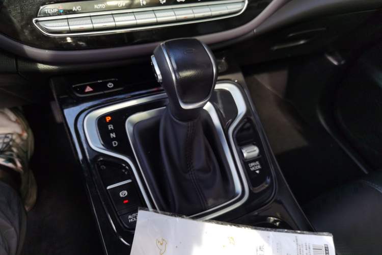 Used GAC Trumpchi M6 2024 MAX 270T WDCT Luxury Edition Gear Lever
