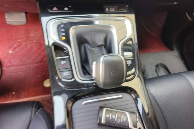 Used GAC Trumpchi M6 2024 MAX 270T WDCT Luxury Edition Gear Lever