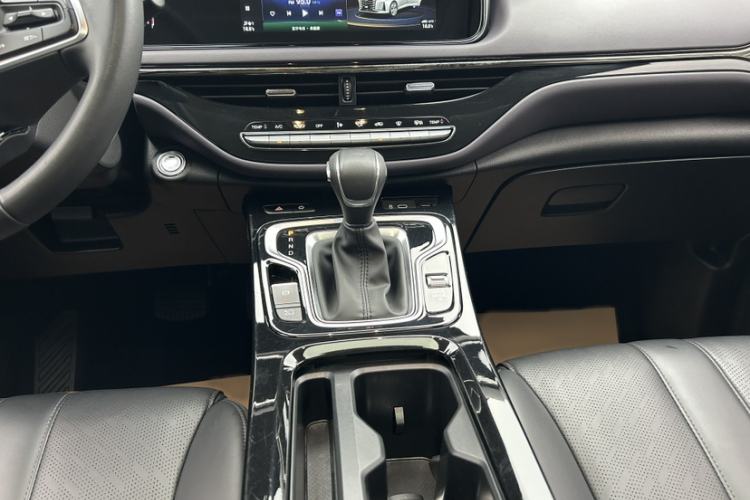 Used GAC Trumpchi M6 2024 MAX 270T WDCT Luxury Edition Interior 4