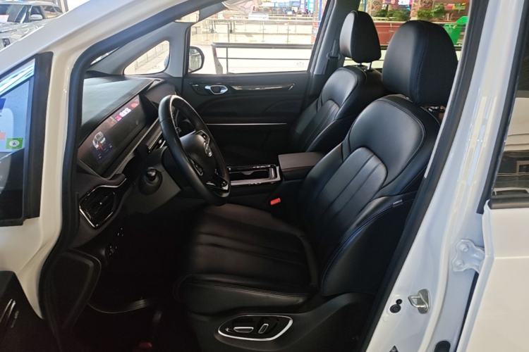 Used GAC Trumpchi M6 2024 MAX 270T WDCT Luxury Edition Left Front Seat