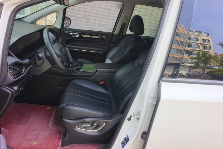 Used GAC Trumpchi M6 2024 MAX 270T WDCT Luxury Edition Left Front Seat