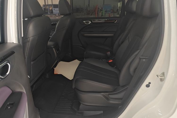 Used GAC Trumpchi M6 2024 MAX 270T WDCT Luxury Edition Left Rear Seat