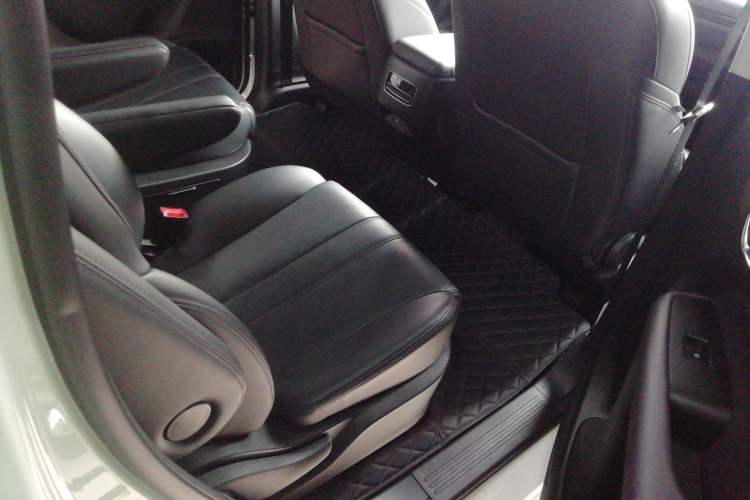 Used GAC Trumpchi M6 2024 MAX 270T WDCT Luxury Edition Left Rear Seat