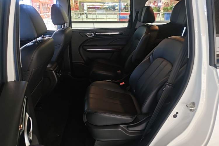 Used GAC Trumpchi M6 2024 MAX 270T WDCT Luxury Edition Left Rear Seat