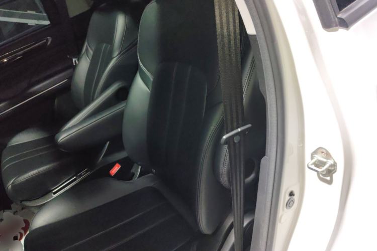 Used GAC Trumpchi M6 2024 MAX 270T WDCT Luxury Edition Left Rear Seat