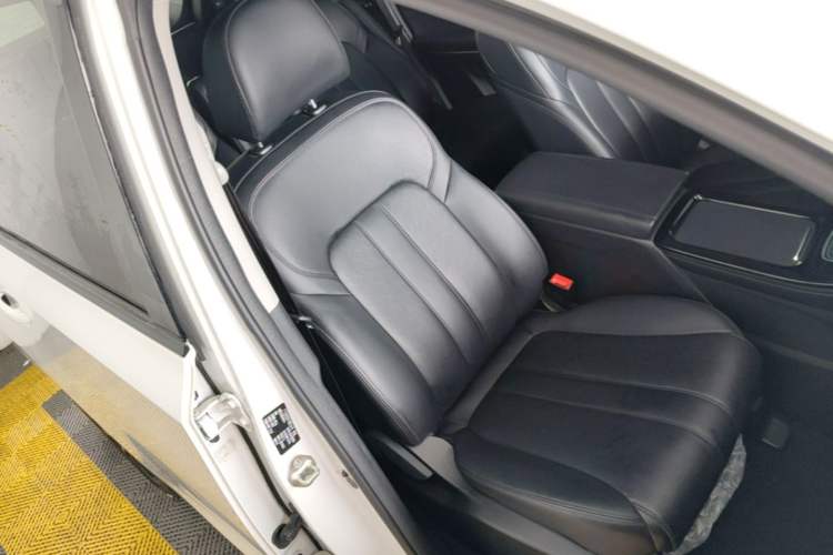 Used GAC Trumpchi M6 2024 MAX 270T WDCT Luxury Edition Right Front Seat