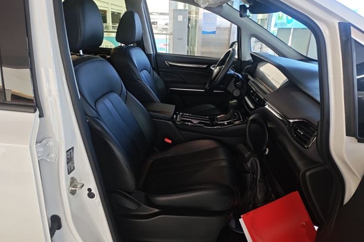 Used GAC Trumpchi M6 2024 MAX 270T WDCT Luxury Edition Right Front Seat
