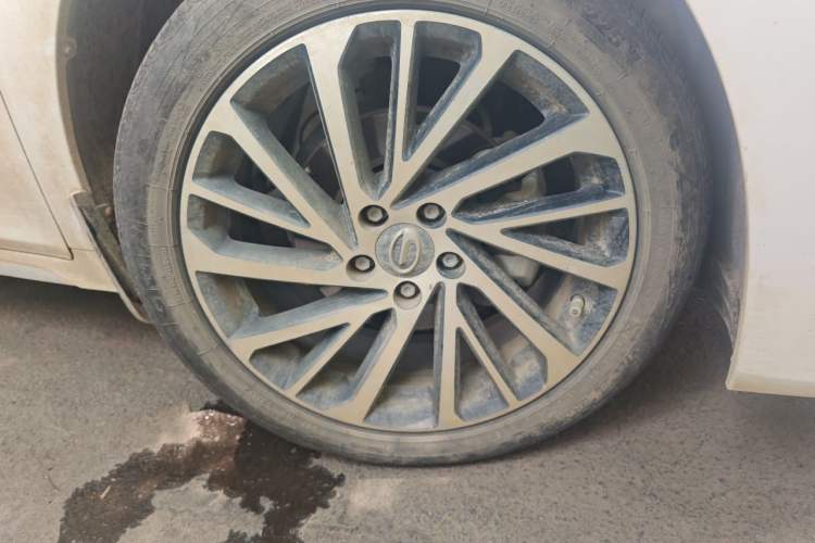 Used GAC Trumpchi M6 2024 MAX 270T WDCT Luxury Edition Right Front Wheel Hub