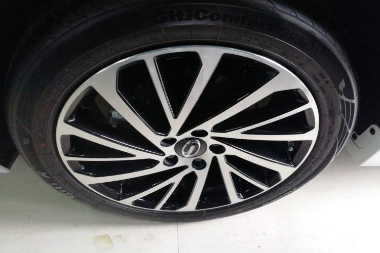 Used GAC Trumpchi M6 2024 MAX 270T WDCT Luxury Edition Right Rear Wheel Hub