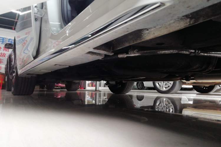 Used GAC Trumpchi M6 2024 MAX 270T WDCT Luxury Edition Right Side Sill