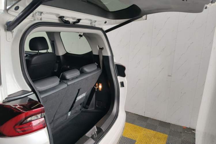 Used GAC Trumpchi M6 2024 MAX 270T WDCT Luxury Edition Trunk