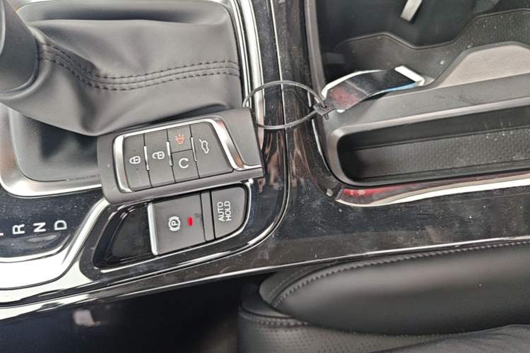 Used GAC Trumpchi M6 2024 MAX 270T WDCT Luxury Edition Vehicle Key