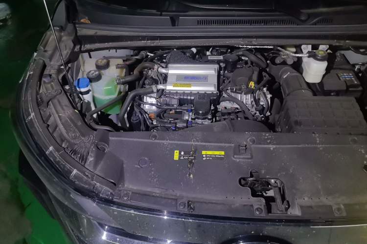 Used GAC Trumpchi M6 2025 Model MAX 270T WDCT Luxury Edition Engine Bay Right