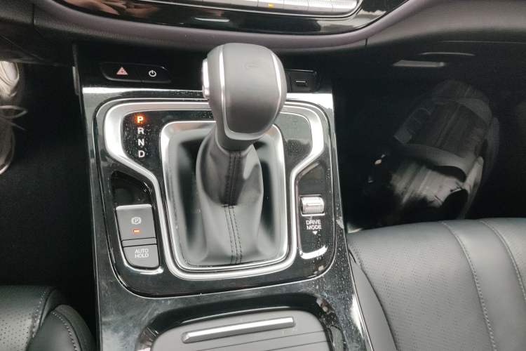 Used GAC Trumpchi M6 2025 Model MAX 270T WDCT Luxury Edition Gear Lever