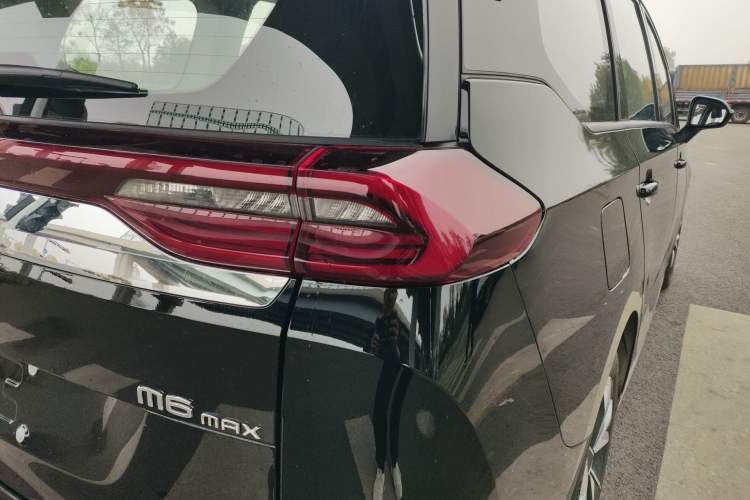Used GAC Trumpchi M6 2025 Model MAX 270T WDCT Luxury Edition Right Rear Taillight