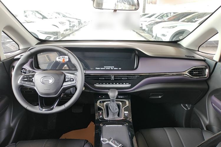 Used GAC Trumpchi M6 2025 Model MAX 270T WDCT Luxury Edition Center Console