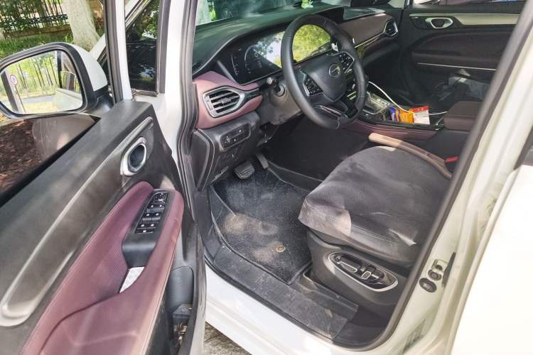 Used GAC Trumpchi M6 2025 Model MAX 270T WDCT Luxury Edition Driver Seat