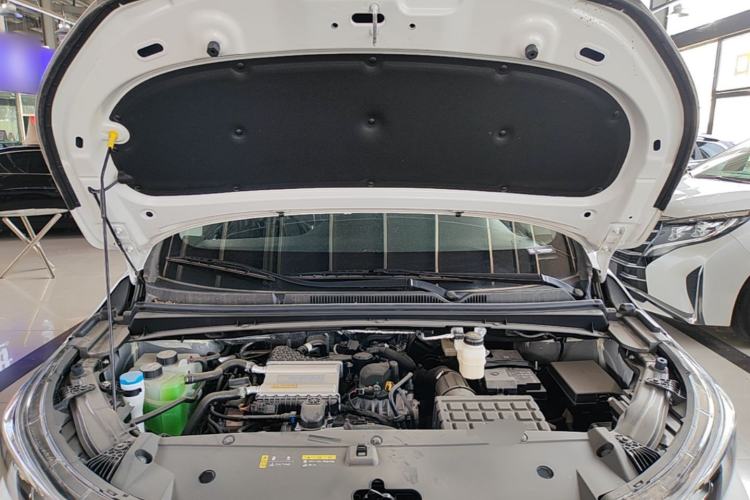 Used GAC Trumpchi M6 2025 Model MAX 270T WDCT Luxury Edition Engine Bay