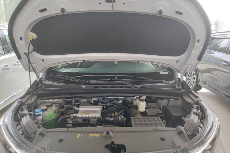 Used GAC Trumpchi M6 2025 Model MAX 270T WDCT Luxury Edition Engine Bay