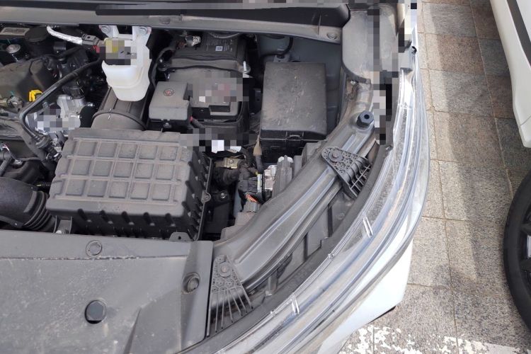 Used GAC Trumpchi M6 2025 Model MAX 270T WDCT Luxury Edition Engine Bay Left