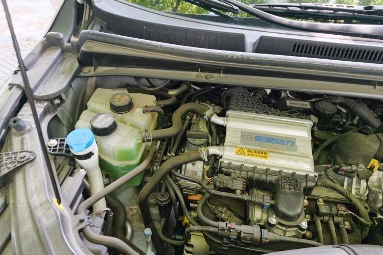 Used GAC Trumpchi M6 2025 Model MAX 270T WDCT Luxury Edition Engine Bay Right