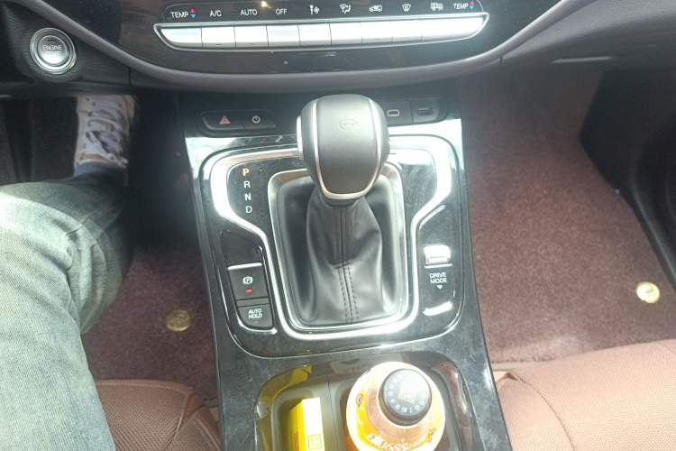 Used GAC Trumpchi M6 2025 Model MAX 270T WDCT Luxury Edition Gear Lever
