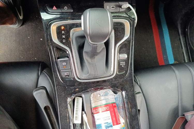 Used GAC Trumpchi M6 2025 Model MAX 270T WDCT Luxury Edition Gear Lever