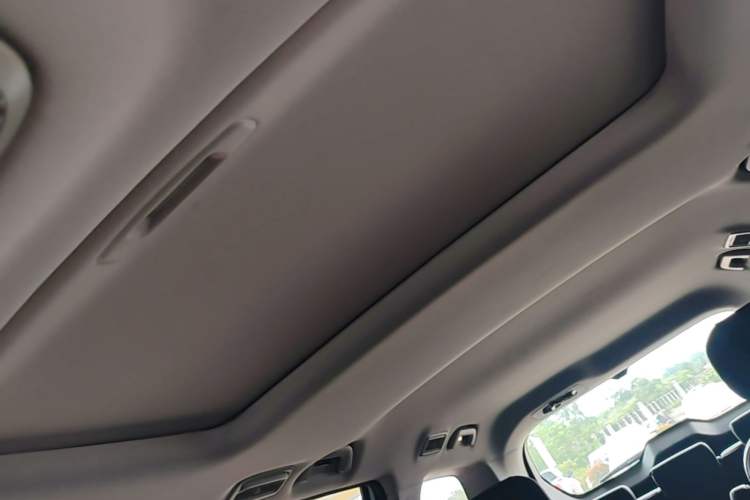 Used GAC Trumpchi M6 2025 Model MAX 270T WDCT Luxury Edition Headliner