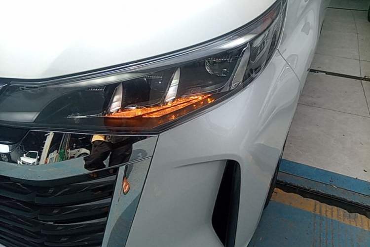 Used GAC Trumpchi M6 2025 Model MAX 270T WDCT Luxury Edition Left Front Headlight