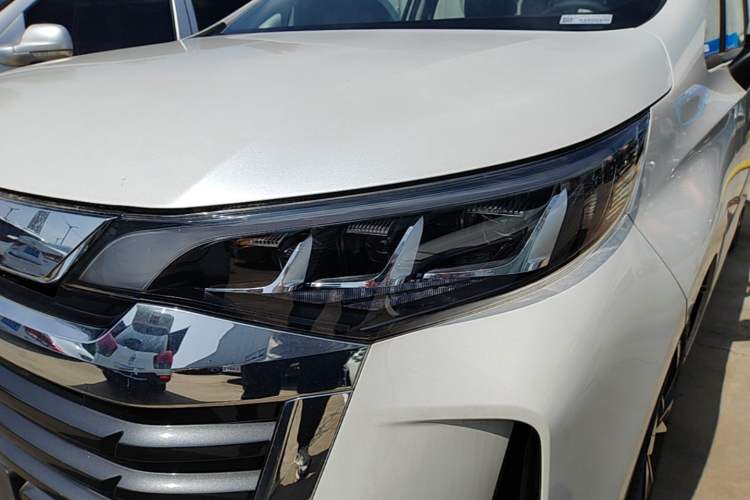 Used GAC Trumpchi M6 2025 Model MAX 270T WDCT Luxury Edition Left Front Headlight