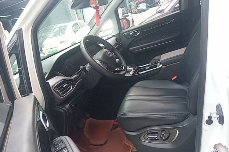 Used GAC Trumpchi M6 2025 Model MAX 270T WDCT Luxury Edition Left Front Seat
