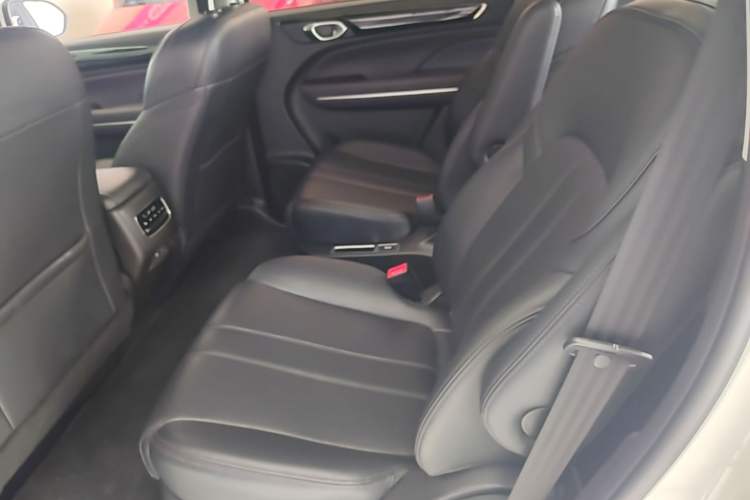 Used GAC Trumpchi M6 2025 Model MAX 270T WDCT Luxury Edition Left Rear Seat