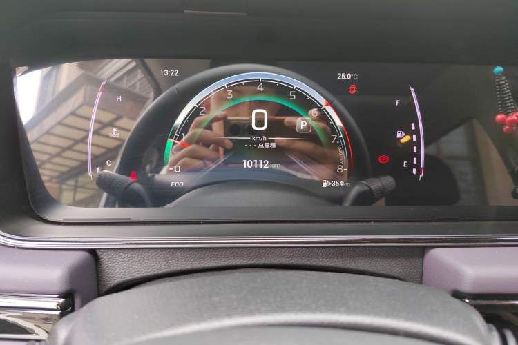 Used GAC Trumpchi M6 2025 Model MAX 270T WDCT Luxury Edition Odometer Close Up