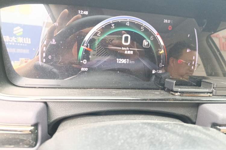 Used GAC Trumpchi M6 2025 Model MAX 270T WDCT Luxury Edition Odometer Close Up