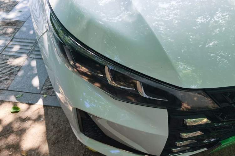 Used GAC Trumpchi M6 2025 Model MAX 270T WDCT Luxury Edition Right Front Headlight