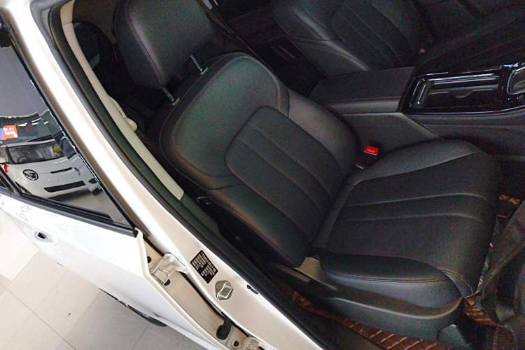Used GAC Trumpchi M6 2025 Model MAX 270T WDCT Luxury Edition Right Front Seat