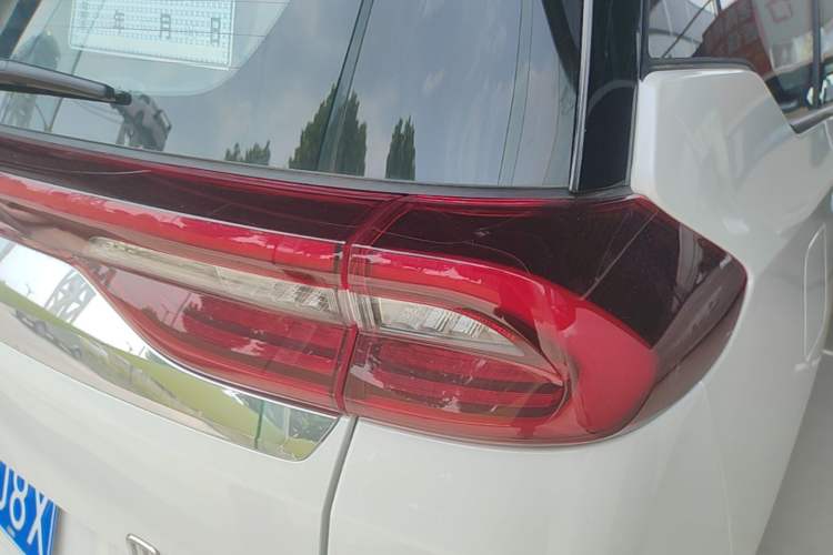 Used GAC Trumpchi M6 2025 Model MAX 270T WDCT Luxury Edition Right Rear Taillight
