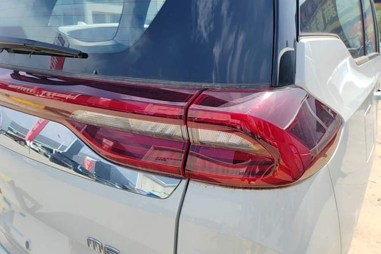 Used GAC Trumpchi M6 2025 Model MAX 270T WDCT Luxury Edition Right Rear Taillight