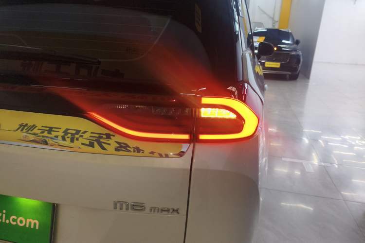 Used GAC Trumpchi M6 2025 Model MAX 270T WDCT Luxury Edition Right Rear Taillight