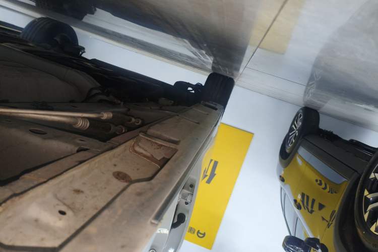 Used GAC Trumpchi M6 2025 Model MAX 270T WDCT Luxury Edition Right Side Sill