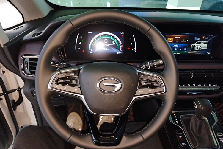 Used GAC Trumpchi M6 2025 Model MAX 270T WDCT Luxury Edition Steering Wheel