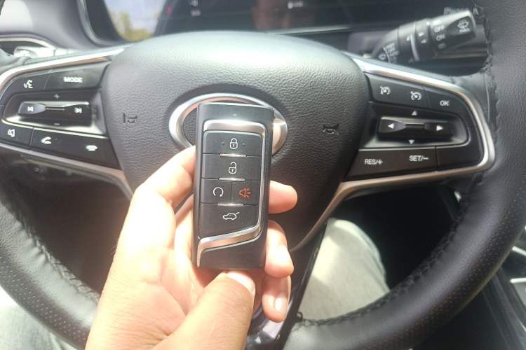 Used GAC Trumpchi M6 2025 Model MAX 270T WDCT Luxury Edition Vehicle Key